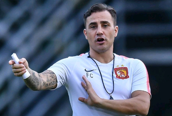 Kering-包含广州恒大凭借高拉特制胜球，战胜对手保持不败的词条